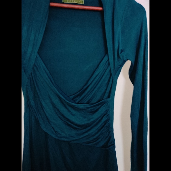 Teal Long Sleeve Top (INTERNATIONAL) 💙 - Picture 3 of 8